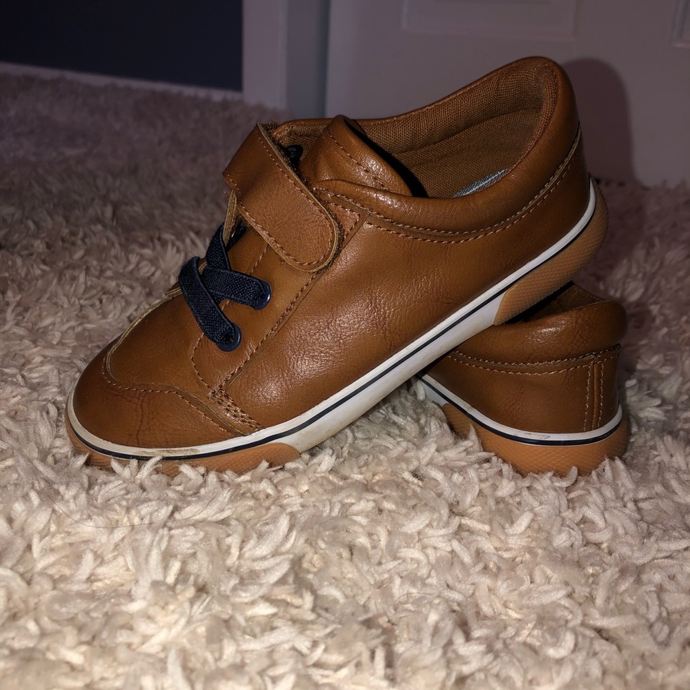 Cat and Jack sneakers size 11 toddler boy